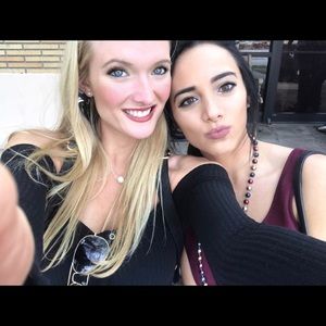 Meet your Posher, Stella